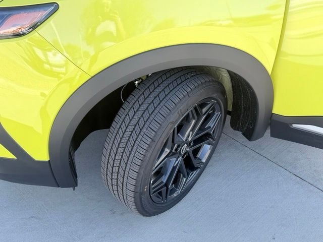 New 2026 Yuzu Yellow Metallic / Super Black Two-tone Nissan SR image 34