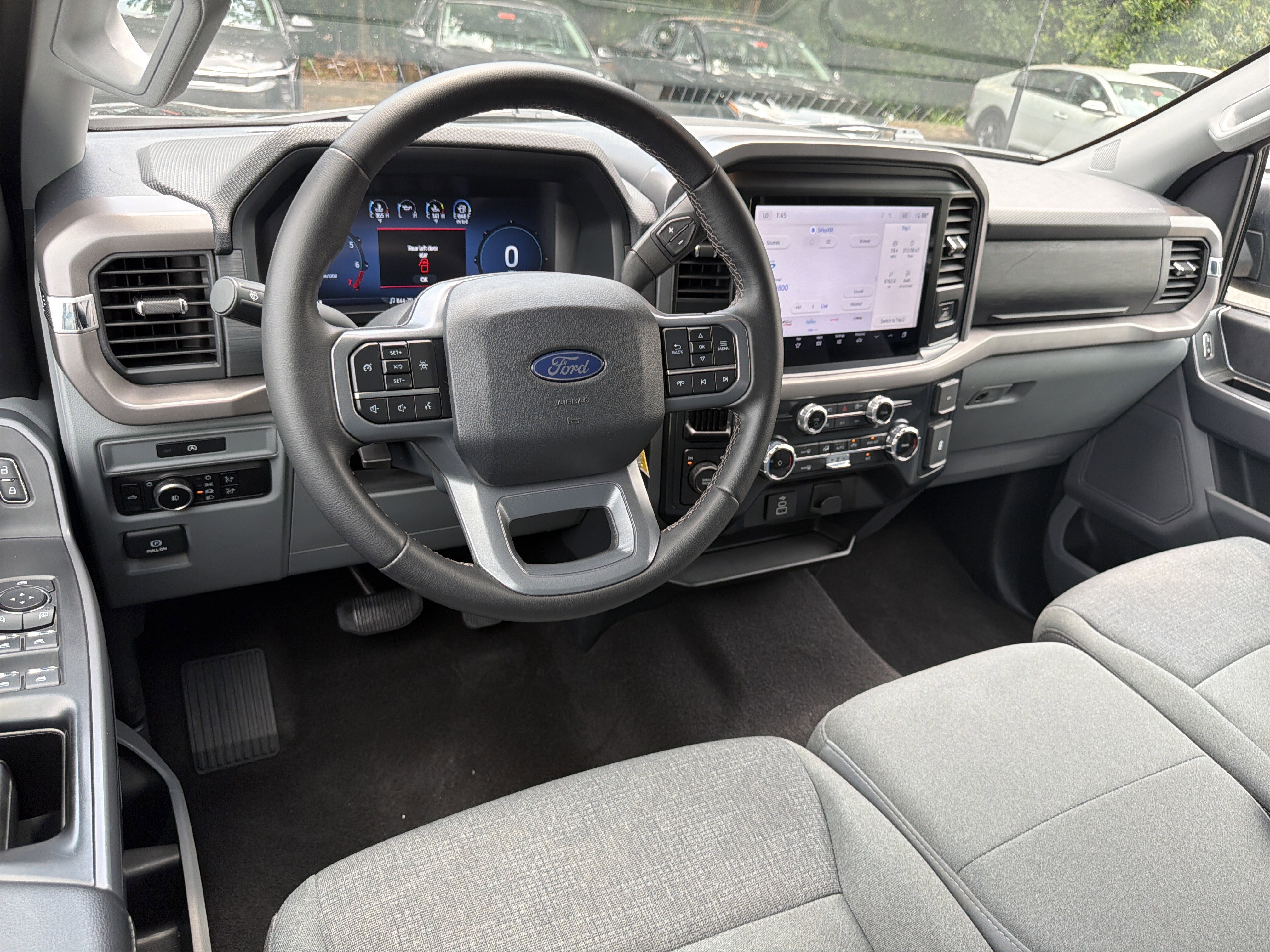 Used 2025 Black Metallic Ford XLT image 22