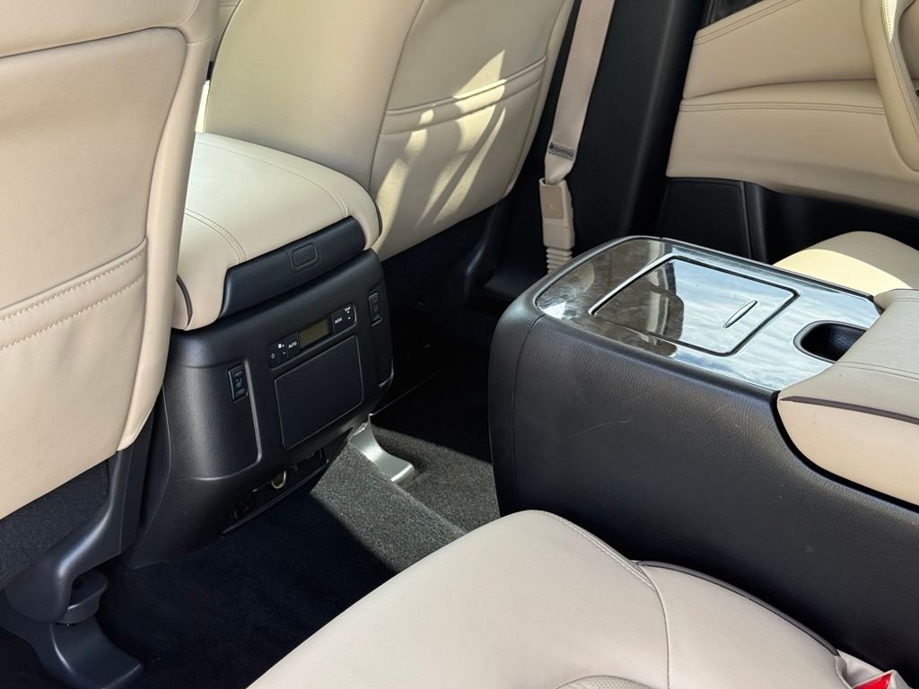 Used 2024 Red Nissan Platinum image 29