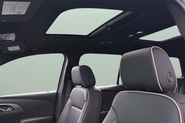 Used 2023 White Chevrolet Premier image 13