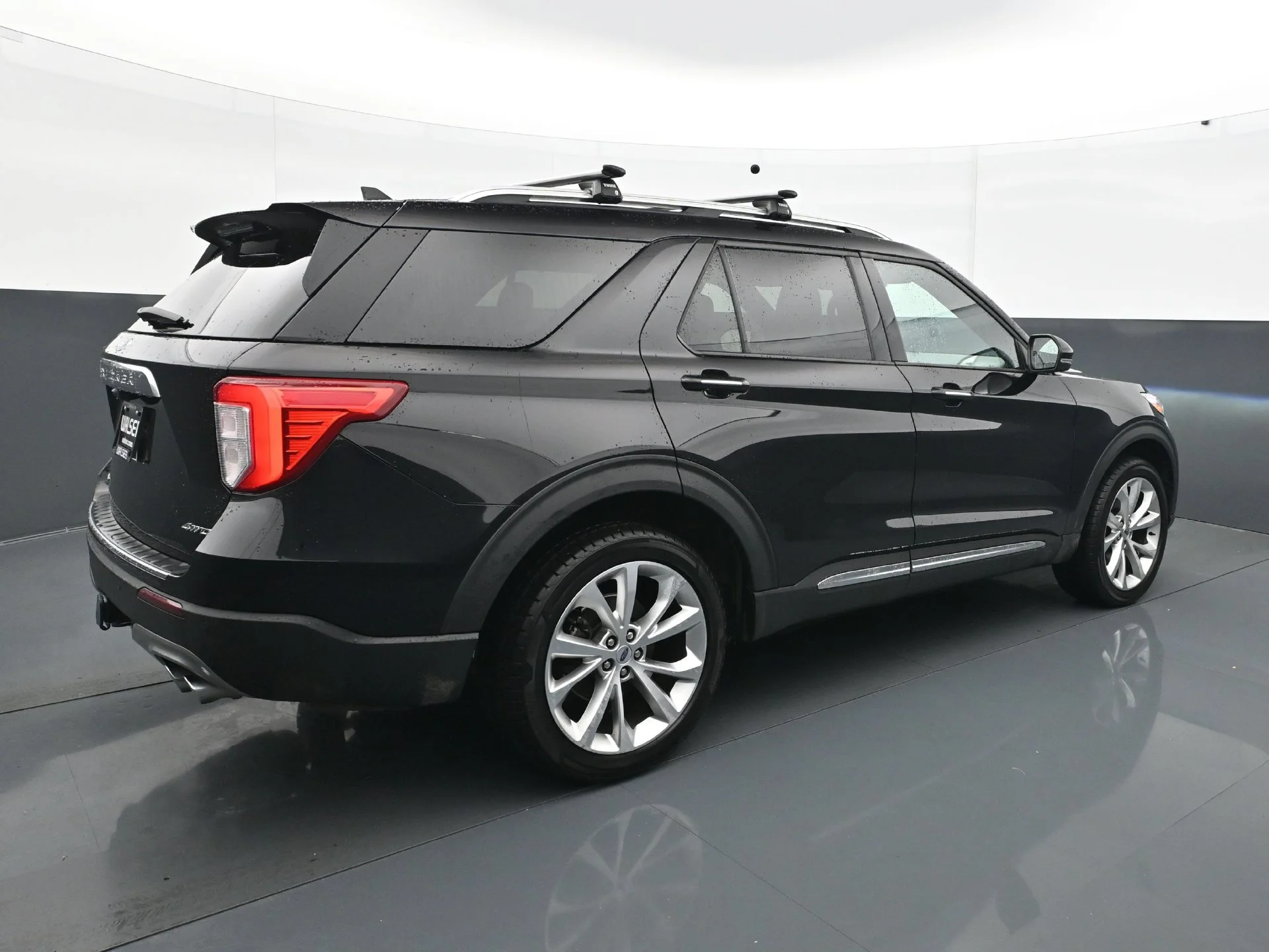 Used 2022 Black Ford Platinum image 7