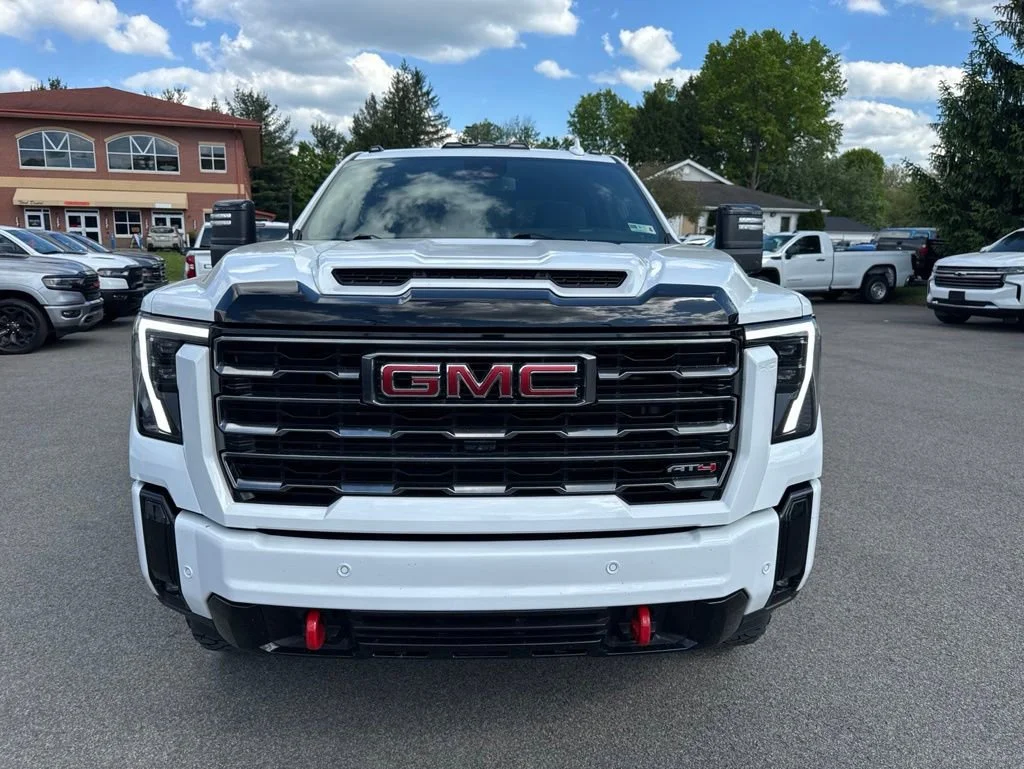 1GT4UPE78SF115935