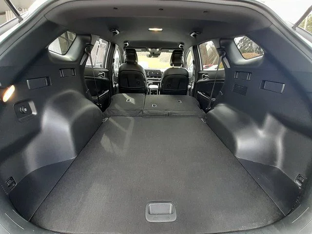 Used 2023 White Kia X-Line image 52
