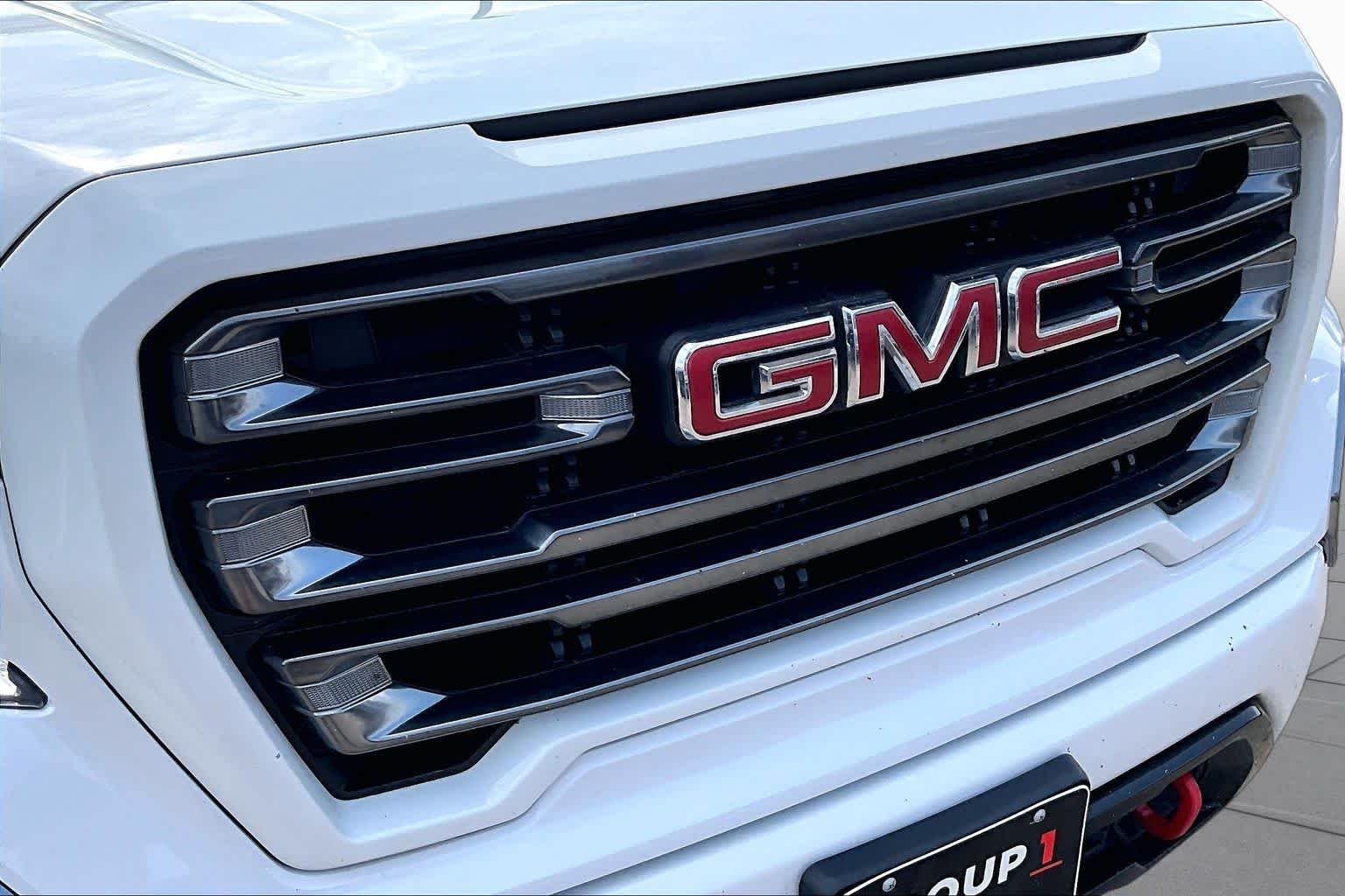 Used 2021 Summit White GMC AT4 image 29