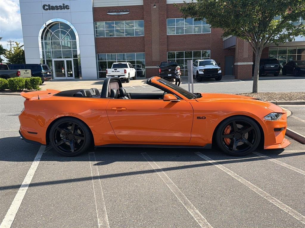 Used 2021 Twister Orange Tri-Coat FORD GT image 7