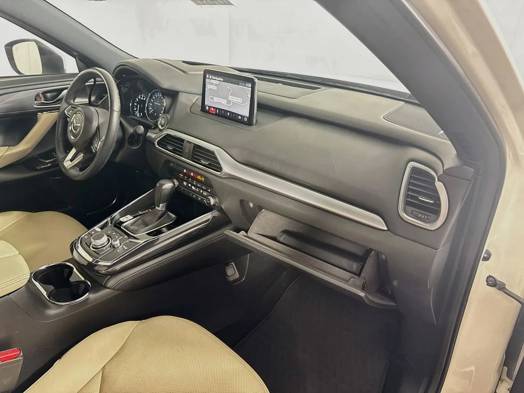 Used 2020 Snowflake White Pearl Mica Mazda Grand Touring image 30
