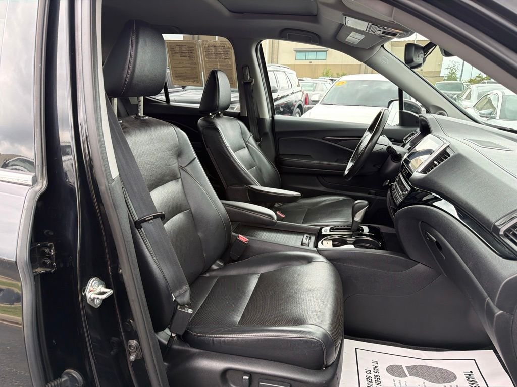 Used 2018 Black Honda RTL-E image 19