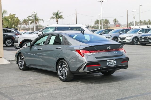 Certified Used 2025 Gray Hyundai SEL Sport image 7
