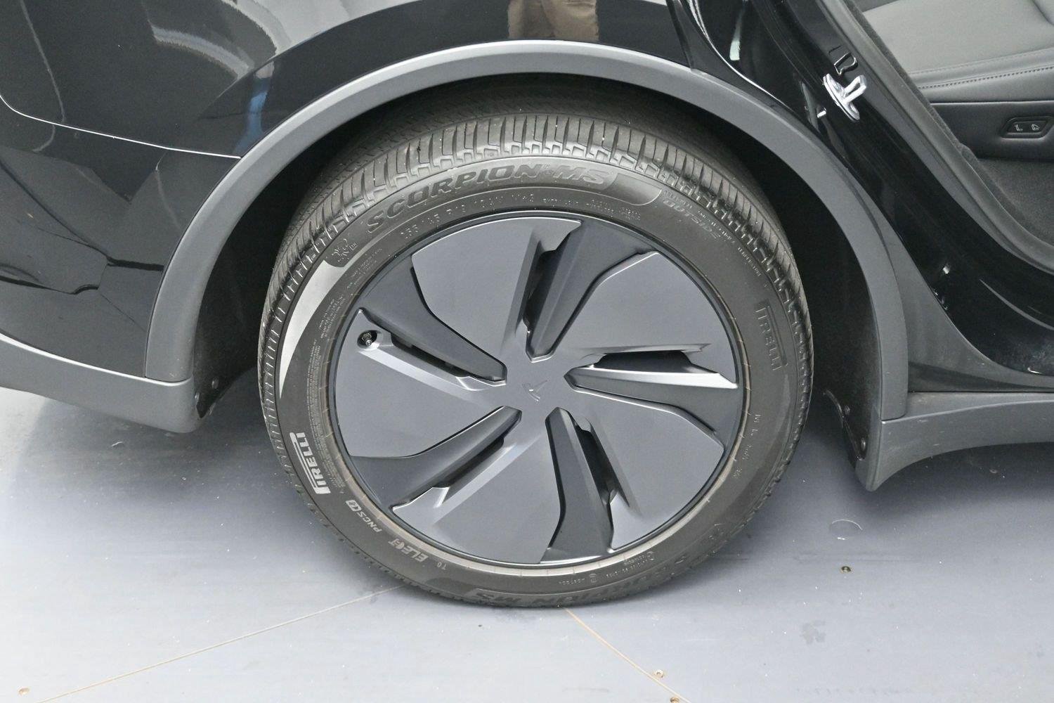 Used 2026 Diamond Black Tesla Premium image 31