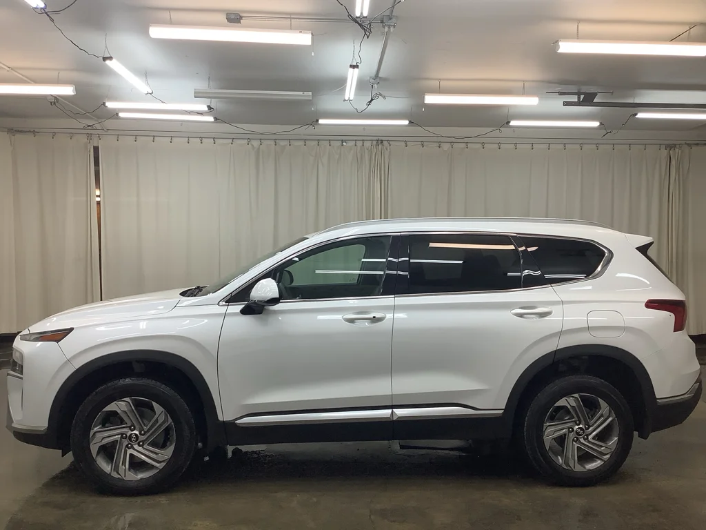 Used 2022 Quartz White Hyundai SEL image 10