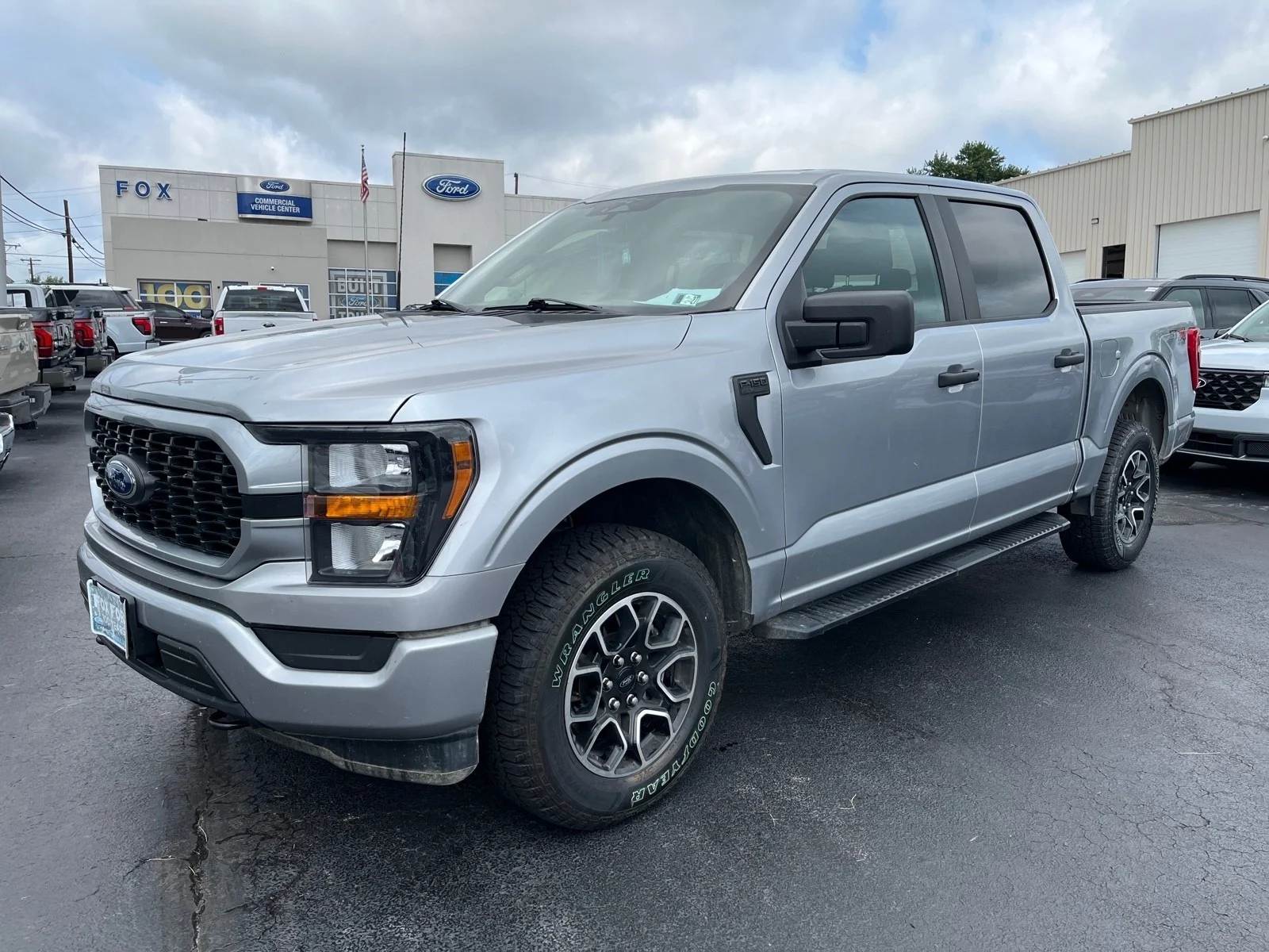 Used 2023 Iconic Silver Metallic Ford XL image 1