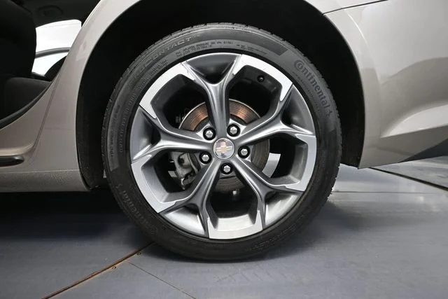 Certified Used 2024 Gray Chevrolet LT image 11
