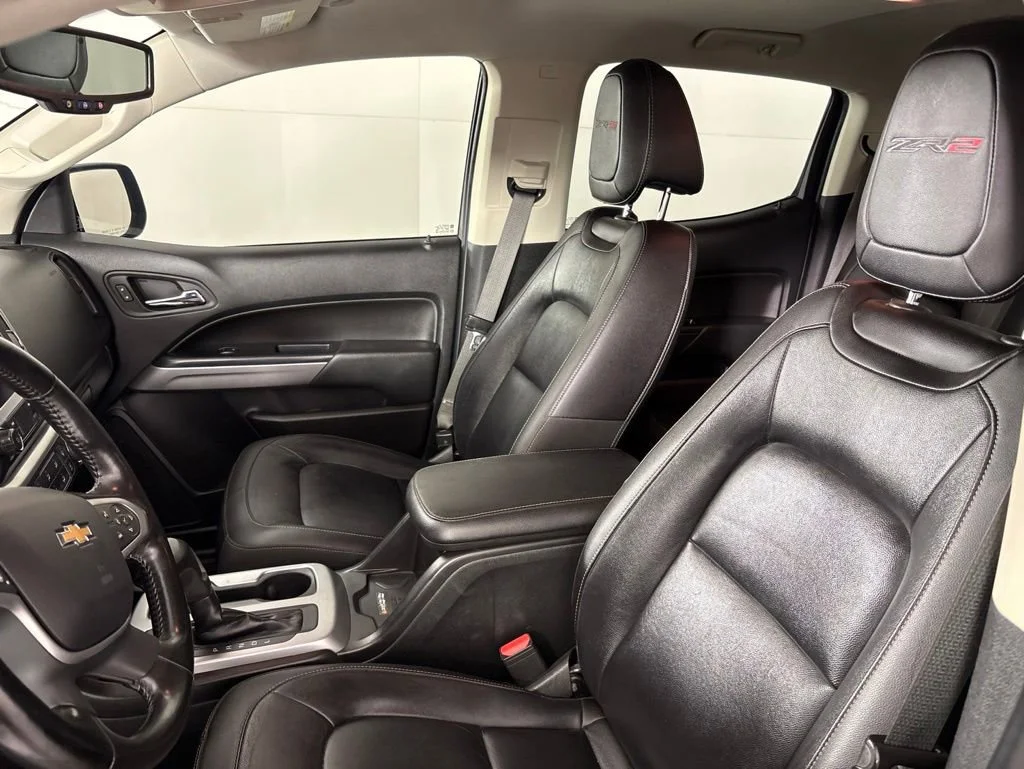 Used 2020 BLACK Chevrolet 4WD ZR2 image 29
