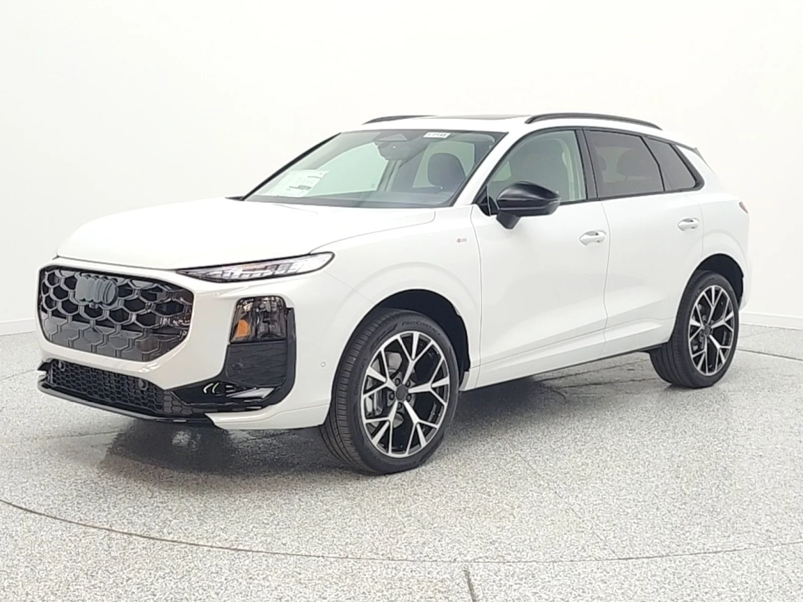 2026 Audi Q3 S line quattro's photo