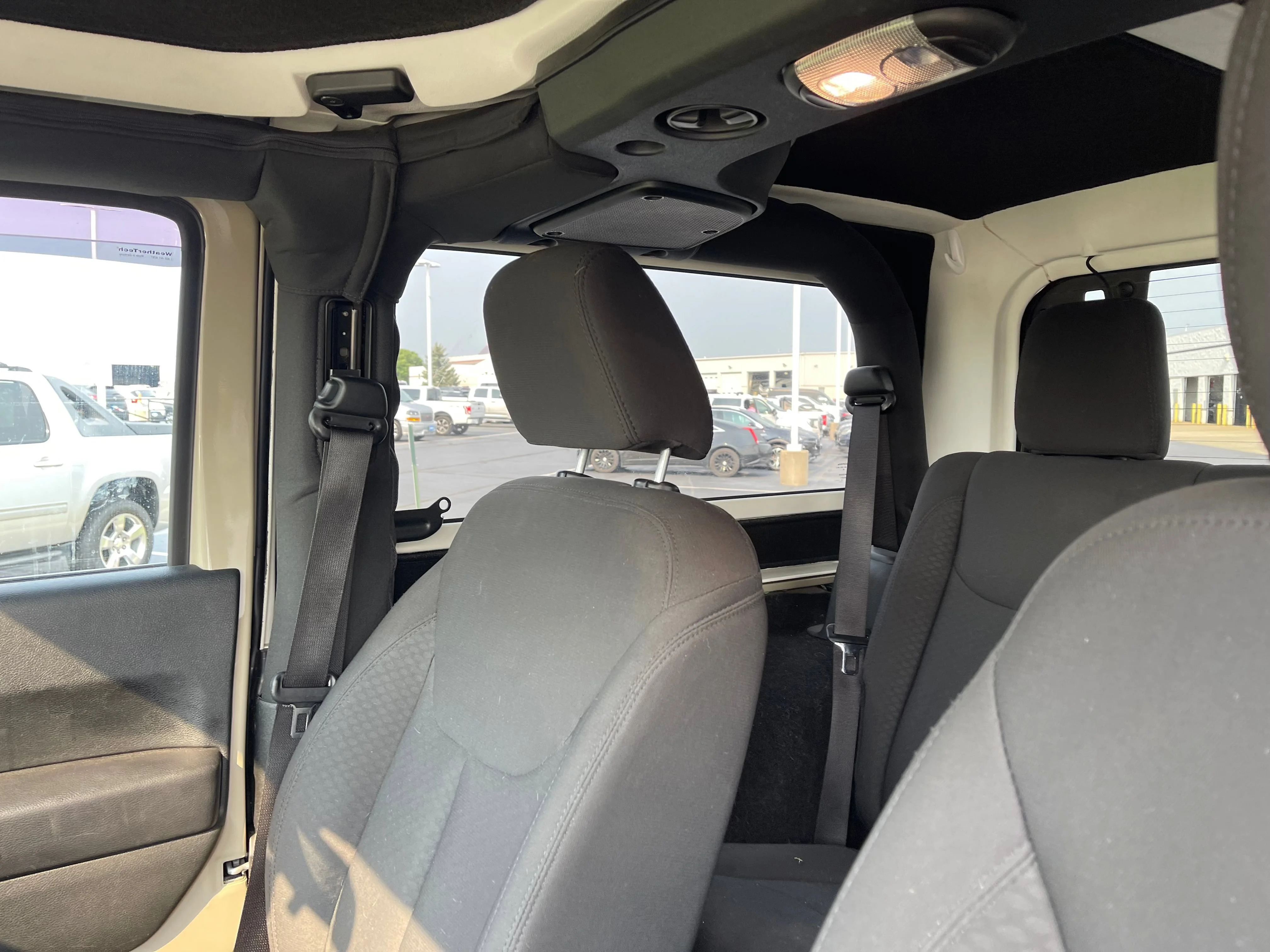 Used 2017 Gobi Jeep Sport image 14