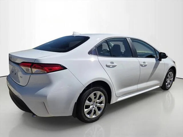 Used 2026 Ice Cap Toyota LE image 4
