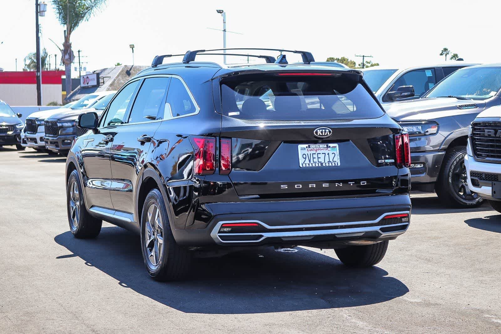 Used 2021 Aurora Black Kia EX image 6