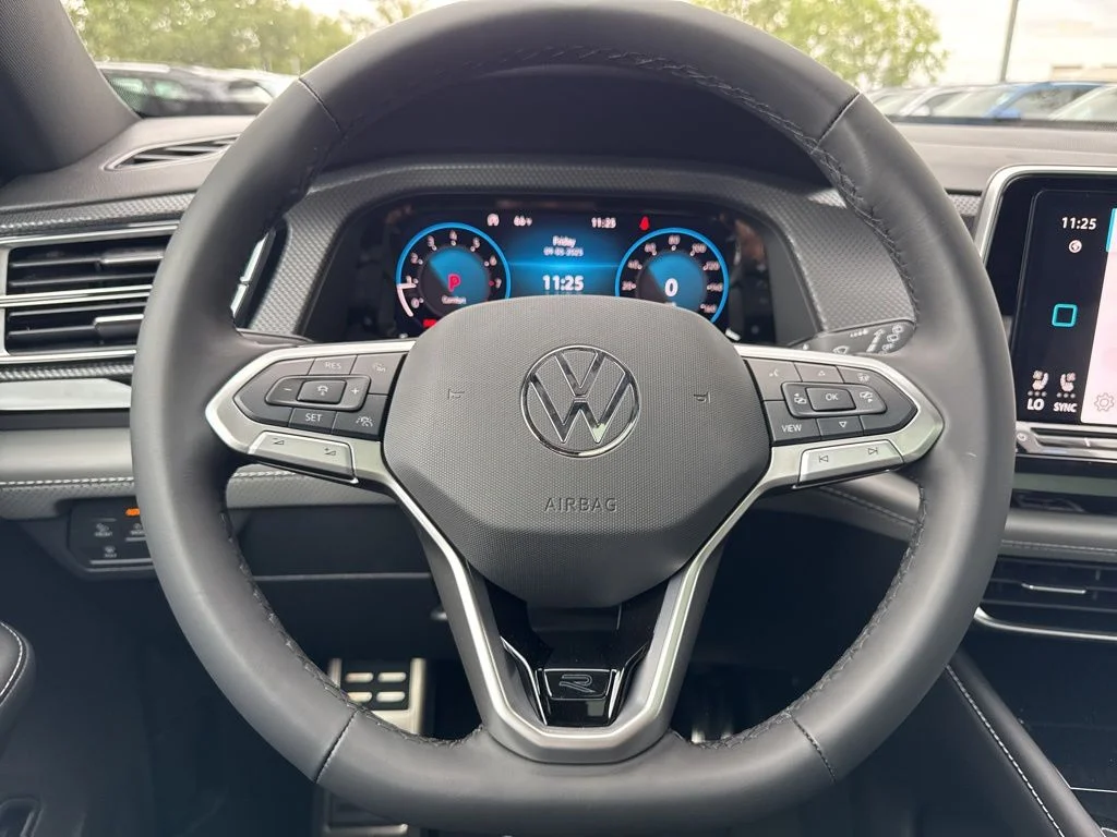 2026 Volkswagen Atlas Cross Sport SEL R-LINE - Photo 35