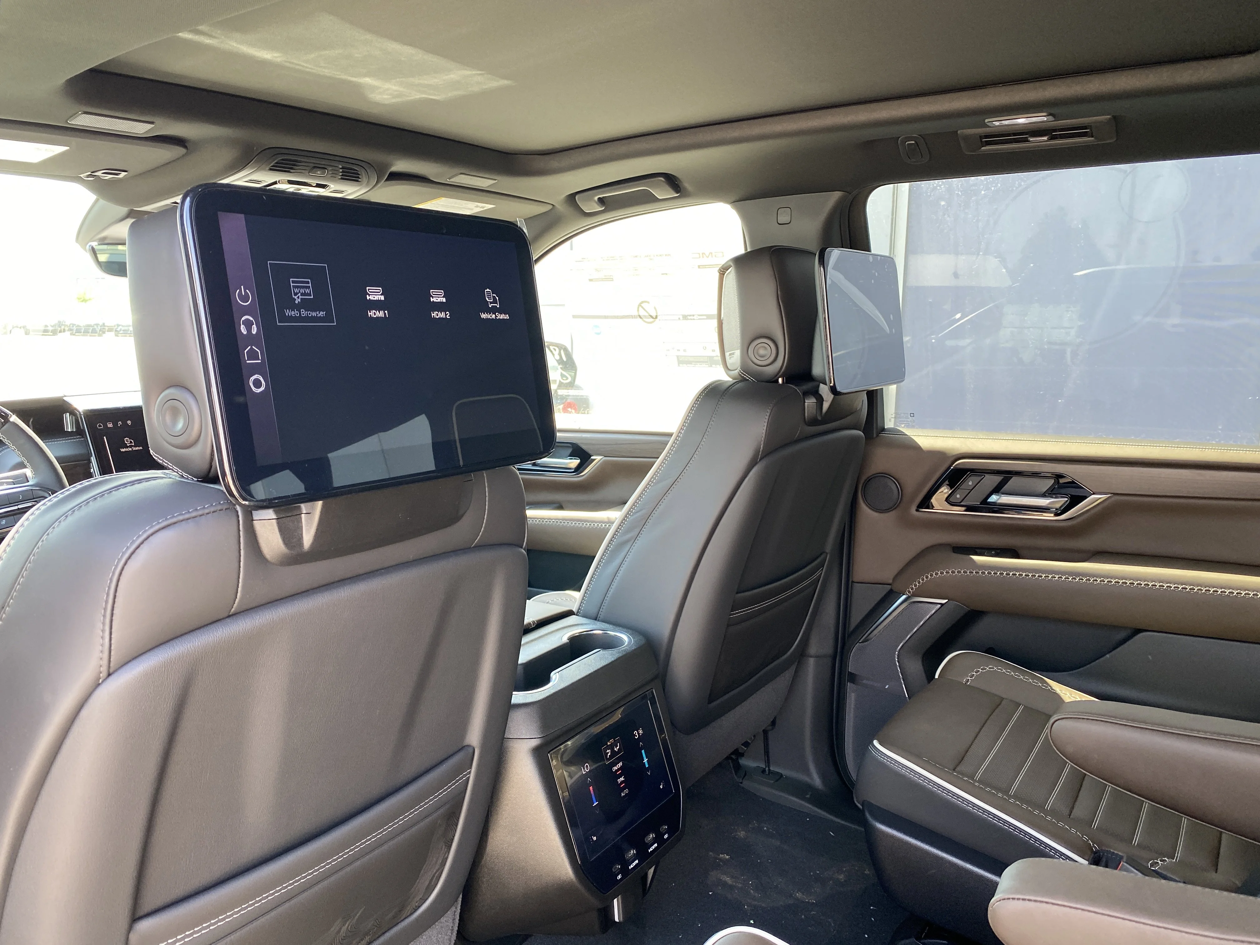 New 2026 ONYX BLACK GMC Denali Ultimate image 29
