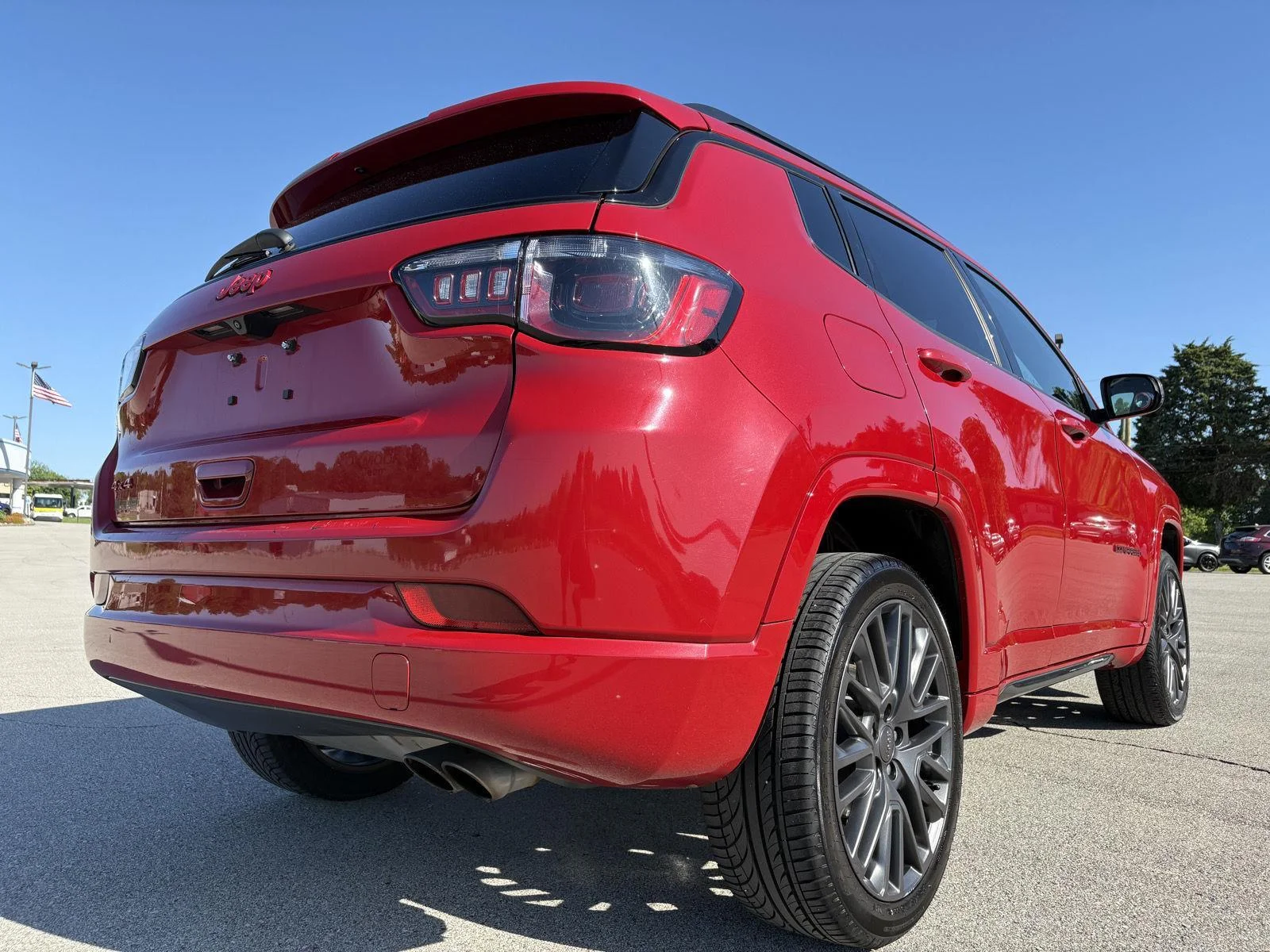 Used 2022 Redline Pearlcoat Jeep (RED) Edition image 22
