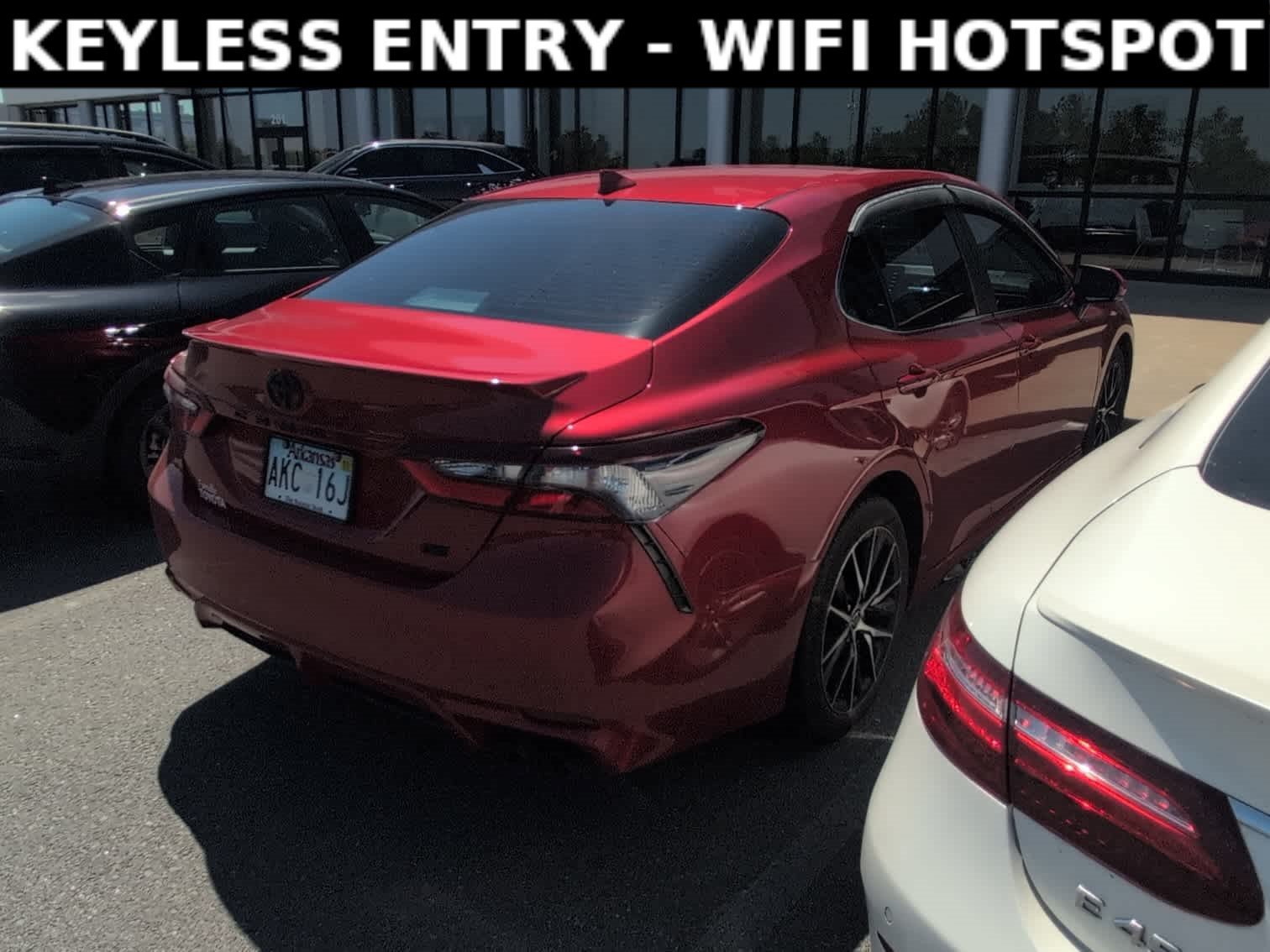 Used 2022 SUPERSONIC RED Toyota SE image 4