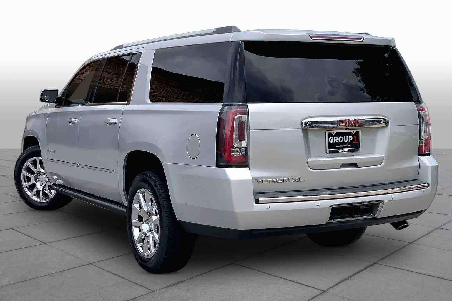 Used 2016 Quicksilver Metallic GMC Denali image 11
