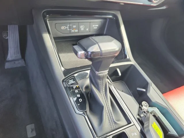 Used 2025 White Kia GT-Line image 25