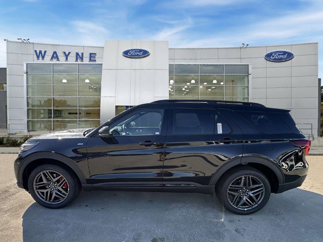 New 2026 Agate Black Metallic Ford ST-Line image 32