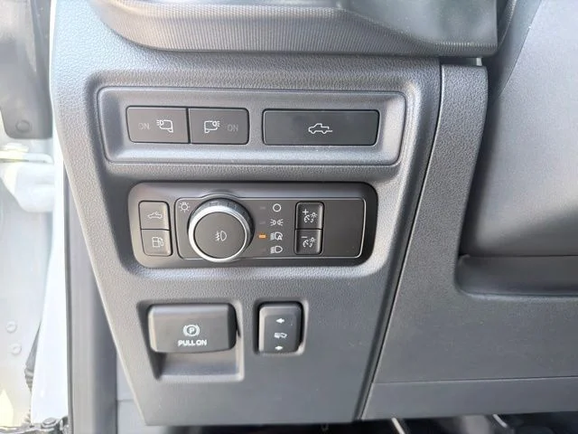 Used 2023 White Ford Platinum image 18