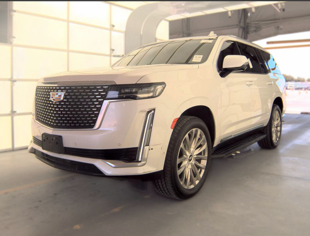 Used 2022 White Cadillac Premium Luxury image 2