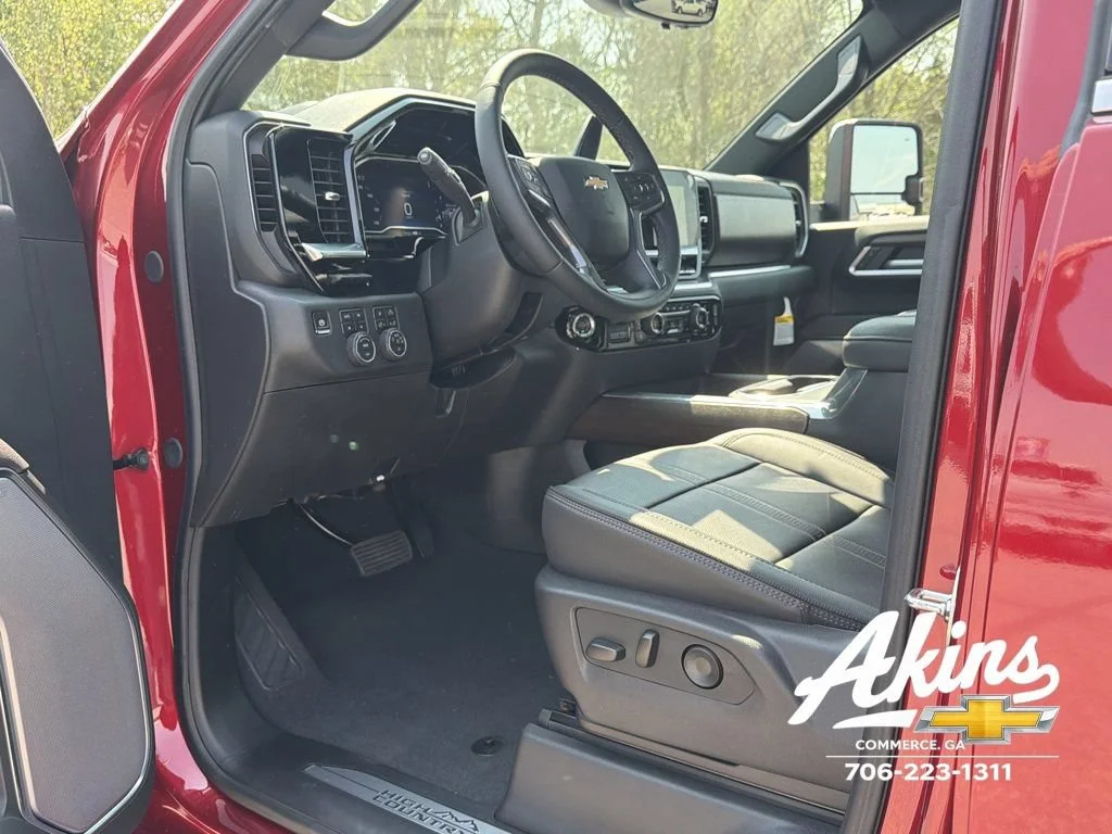 2025 Chevrolet Silverado 2500 HD High Country - Photo 12