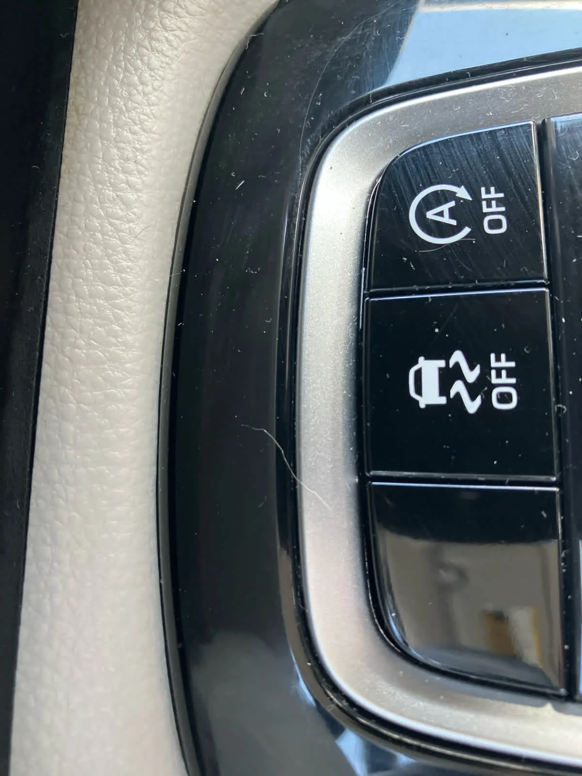 Used 2025 Celestite Toyota L image 25