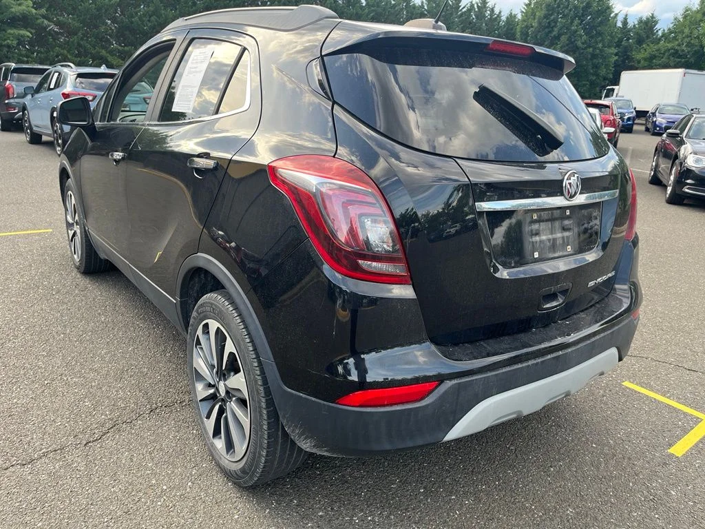 Used 2020 Black Buick Essence image 5