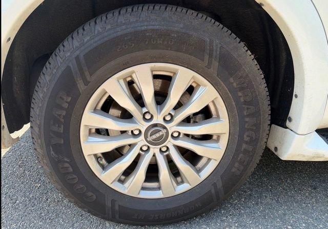 Used 2023 White Nissan SV image 25