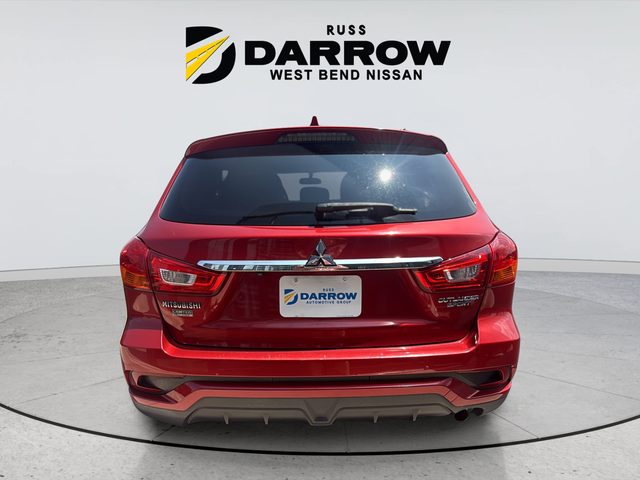 Used 2019 Red Mitsubishi 2.0 LE image 4