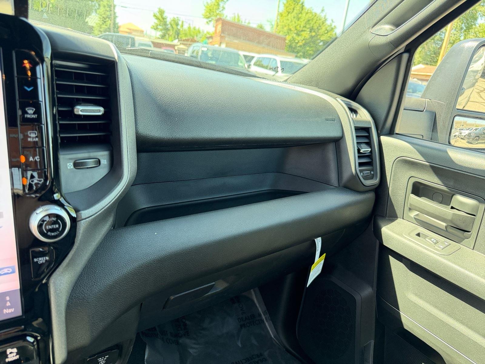 2026 RAM 2500 Tradesman - Photo 24