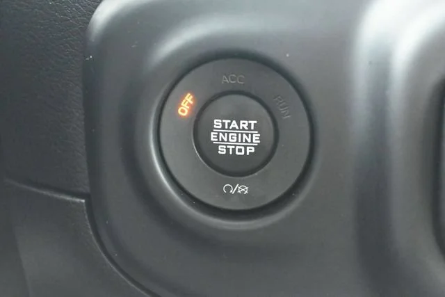 Used 2020 Granite Crystal Metallic Clearcoat Jeep Rubicon image 18