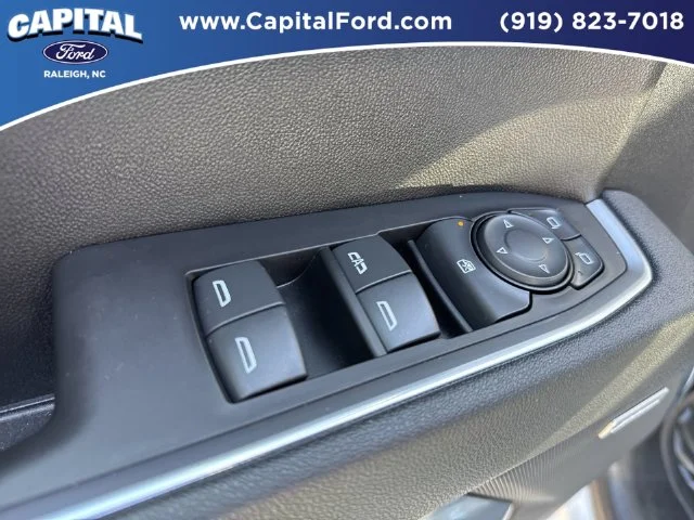 Used 2025 White Chevrolet LT Trail Boss image 21