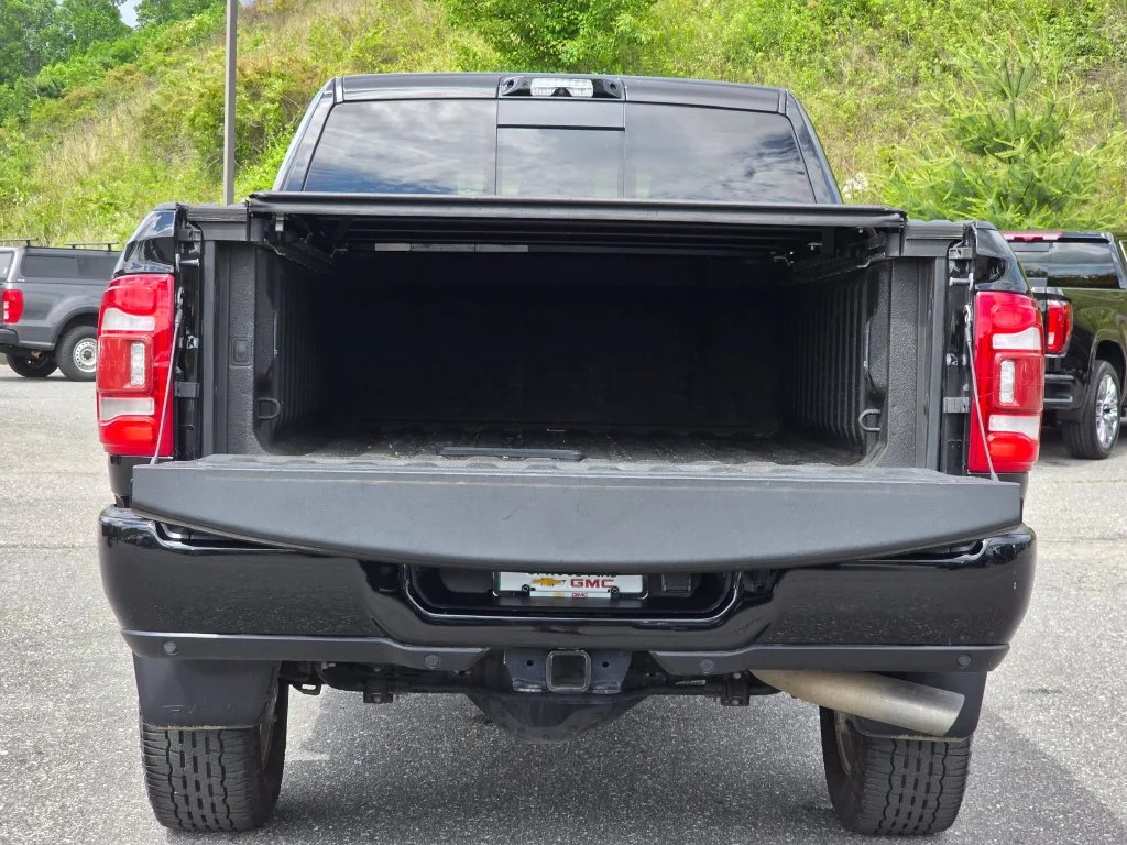 Certified Used 2022 Black Ram Limited image 13
