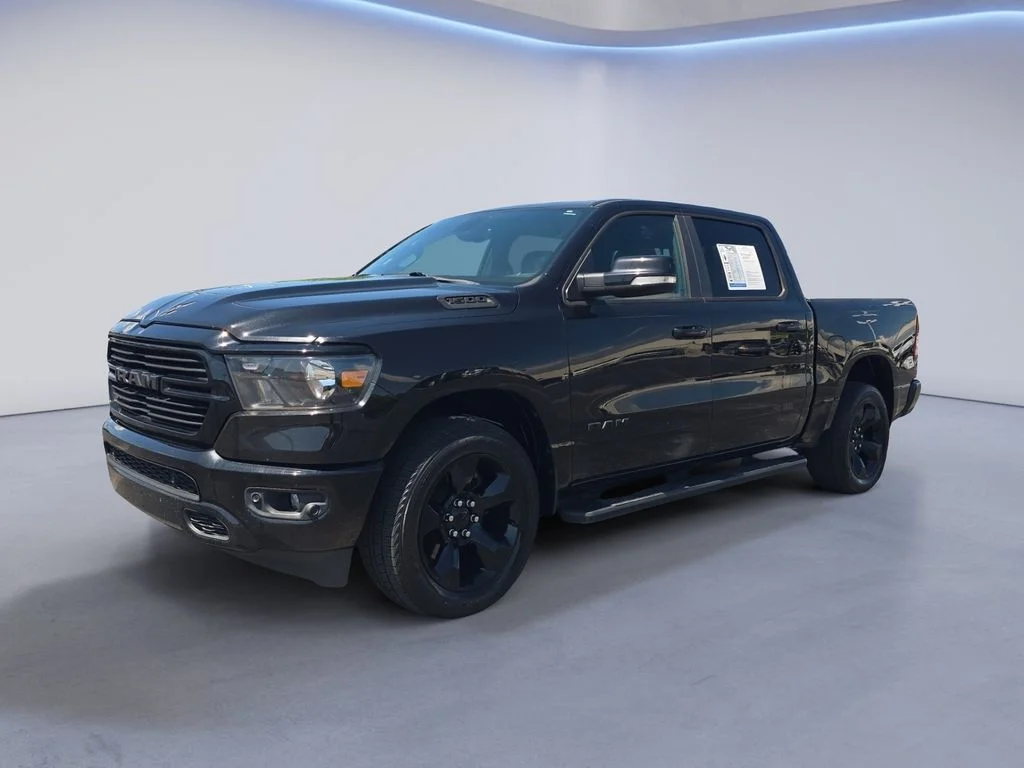 2019 RAM 1500 Big Horn/Lone Star 4x4 Crew Cab 5'7's photo
