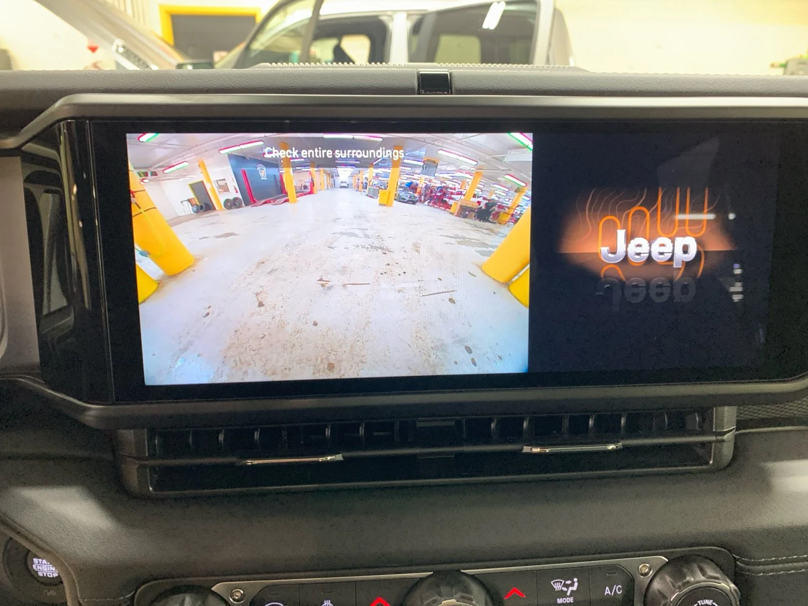 New 2026 Bright White Jeep Rubicon image 21