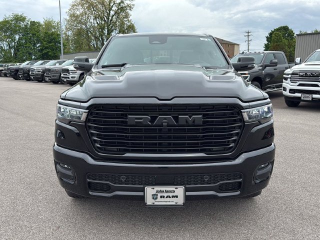 New 2026 Diamond Black Crystal Pearl-Coat Exterior Paint RAM Laramie image 16