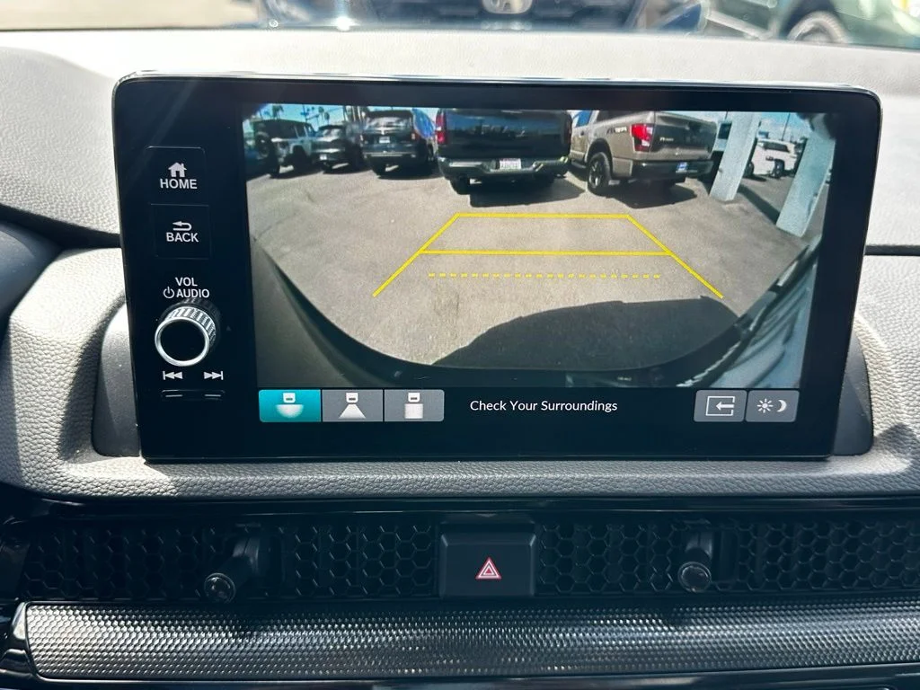 Used 2023  Honda EX-L image 25