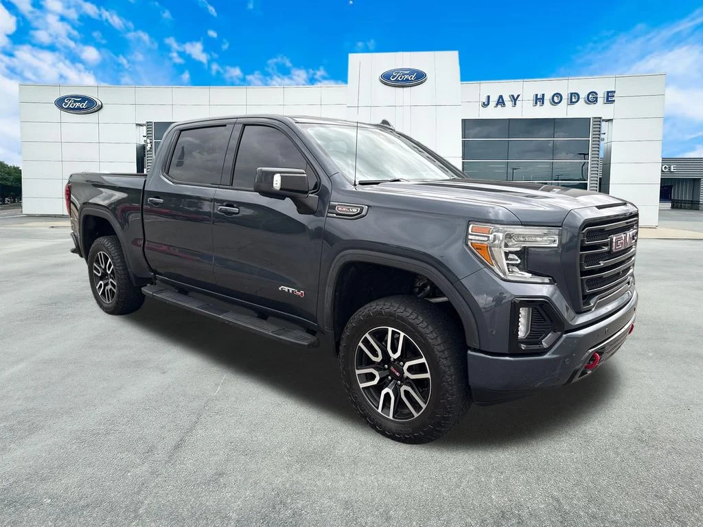 2020 GMC Sierra 4WD Crew Cab Short Box AT4's photo