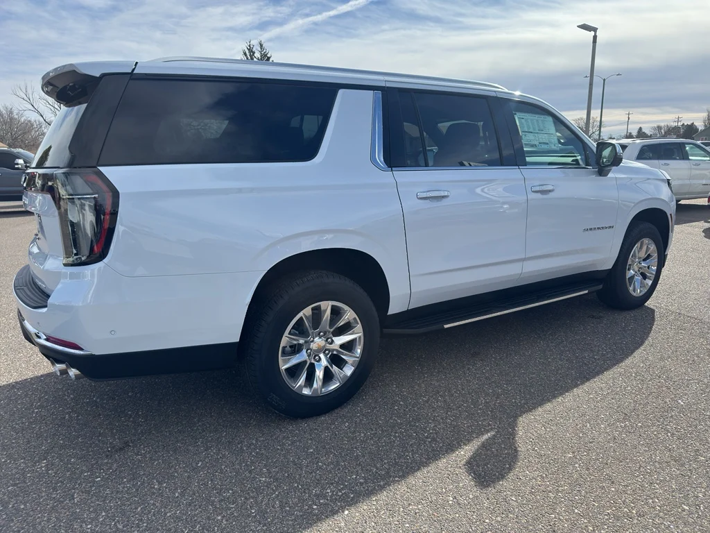 2026 Chevrolet Suburban Premier - Photo 6