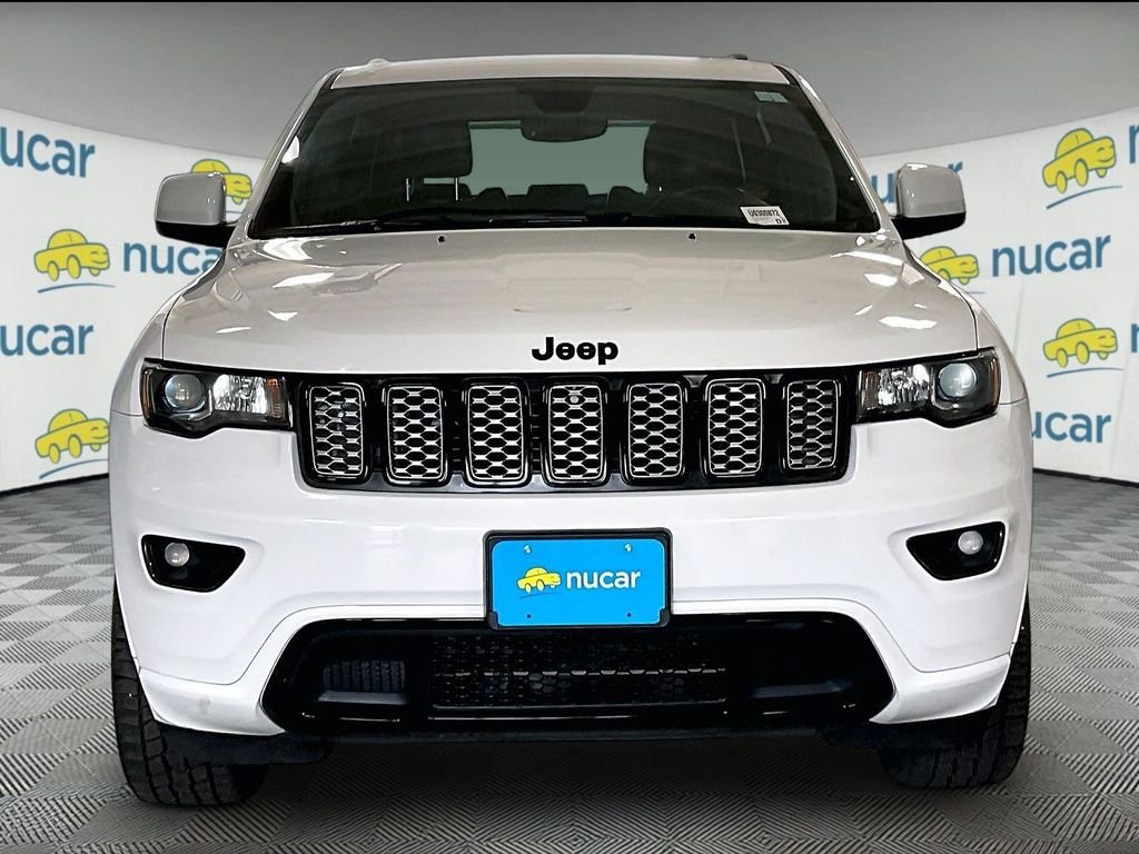 Used 2018 White Jeep Altitude image 2