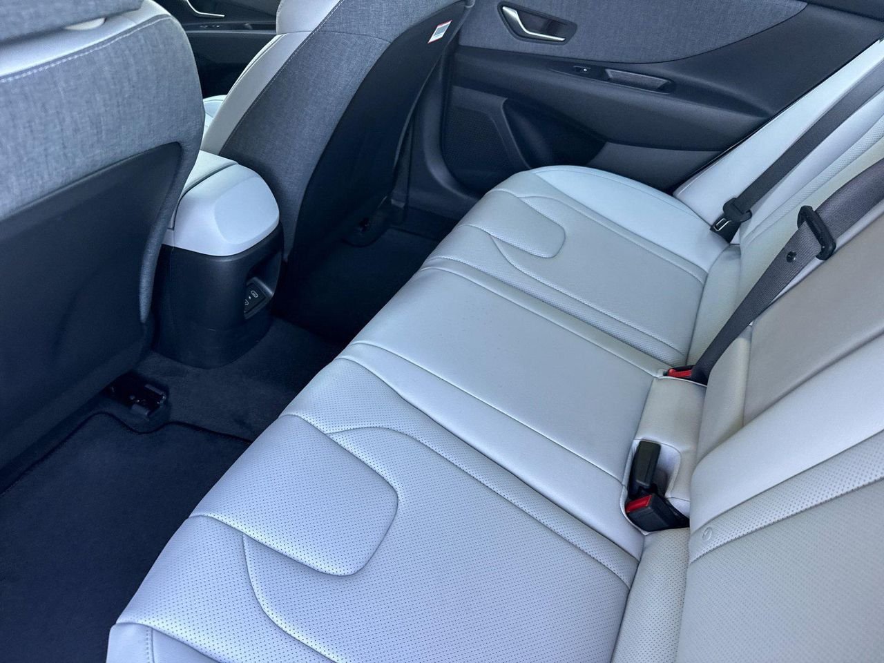 New 2026 White Hyundai SEL Sport Plus image 11