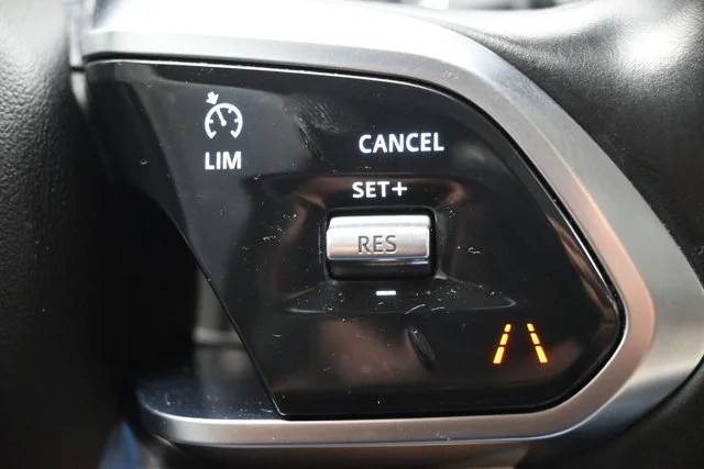 Used 2020 Black Jaguar S image 23