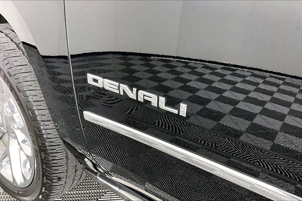 Used 2019 Black GMC Denali image 23