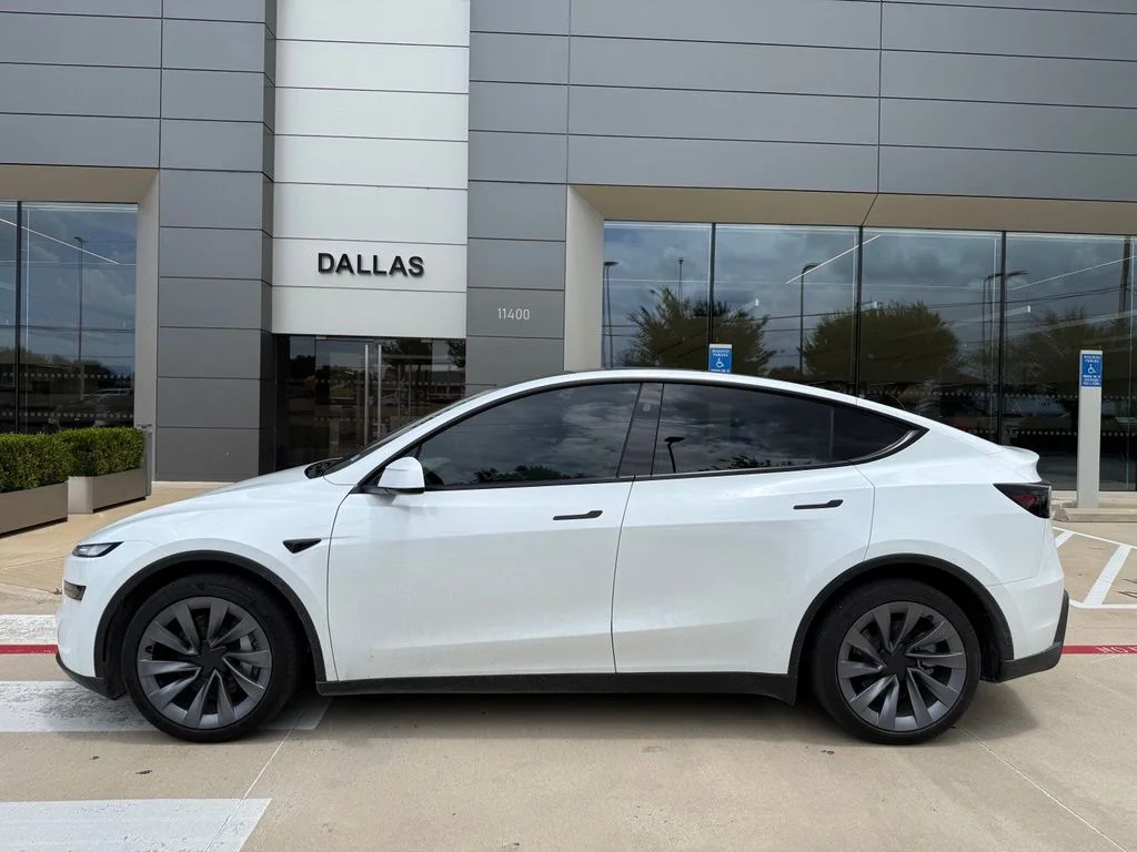 Used 2026 White Tesla  image 2